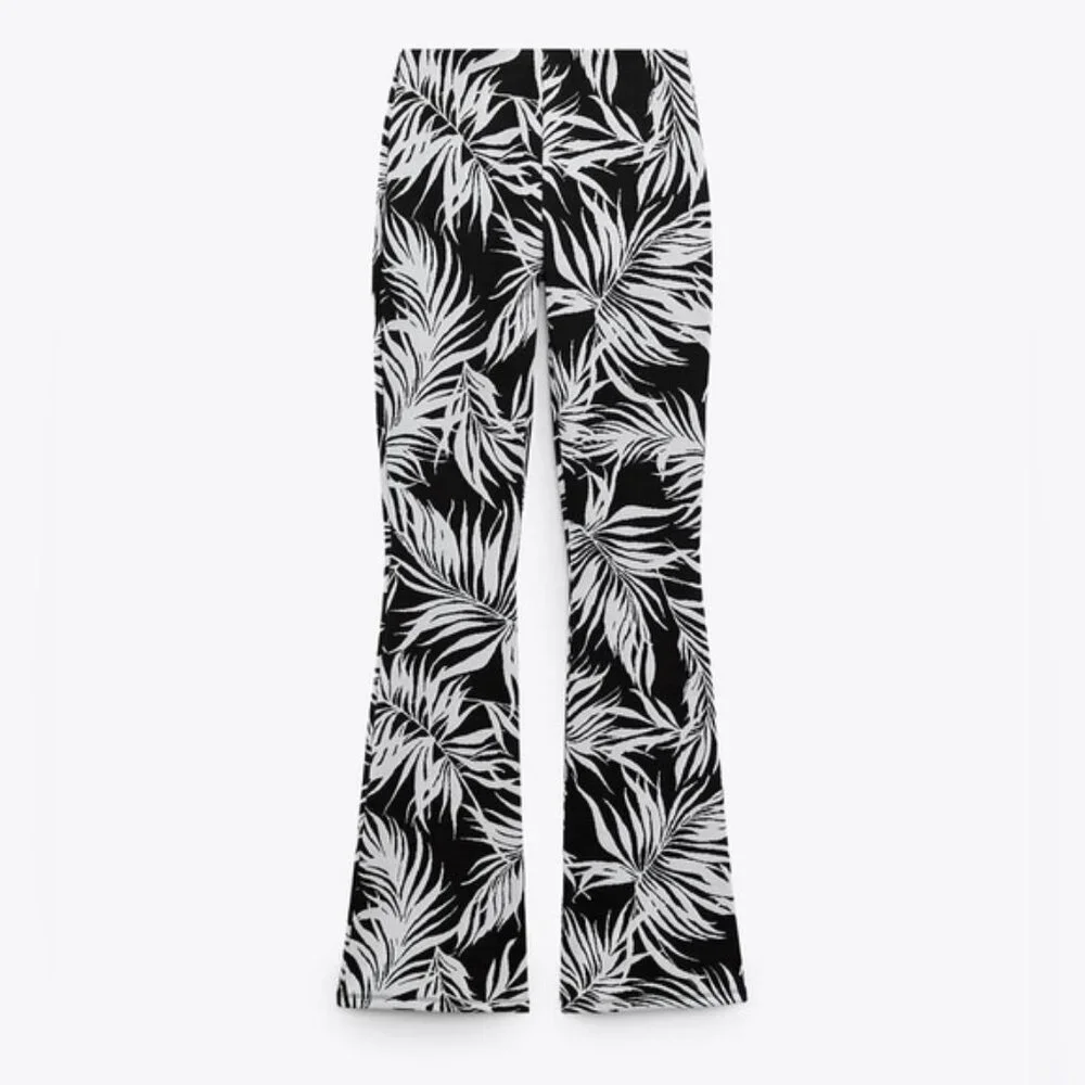 NWT ZARA Black/White Leaf Flare Jacquard Pants High Waist Elastic Waist Sz‎ L